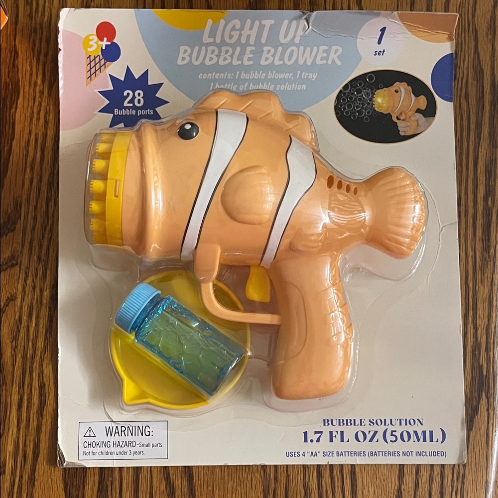 *Light Up Bubble Blower - Orange Fish Design